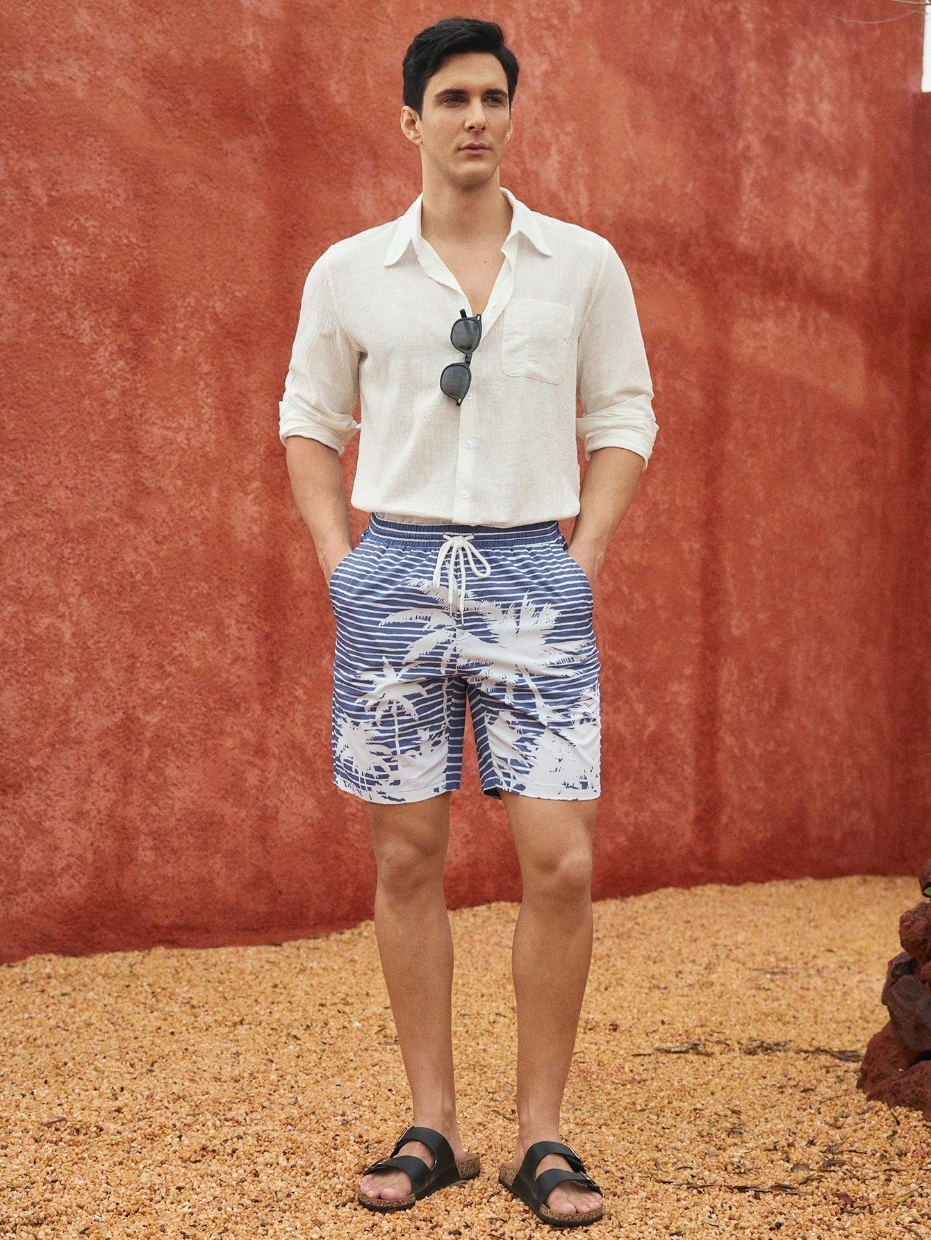 Shorts Masculino Casual Com Tecido Listrado E Cós Ajustável Shorts Masculino Casual Com Tecido Listrado E Cós Ajustável