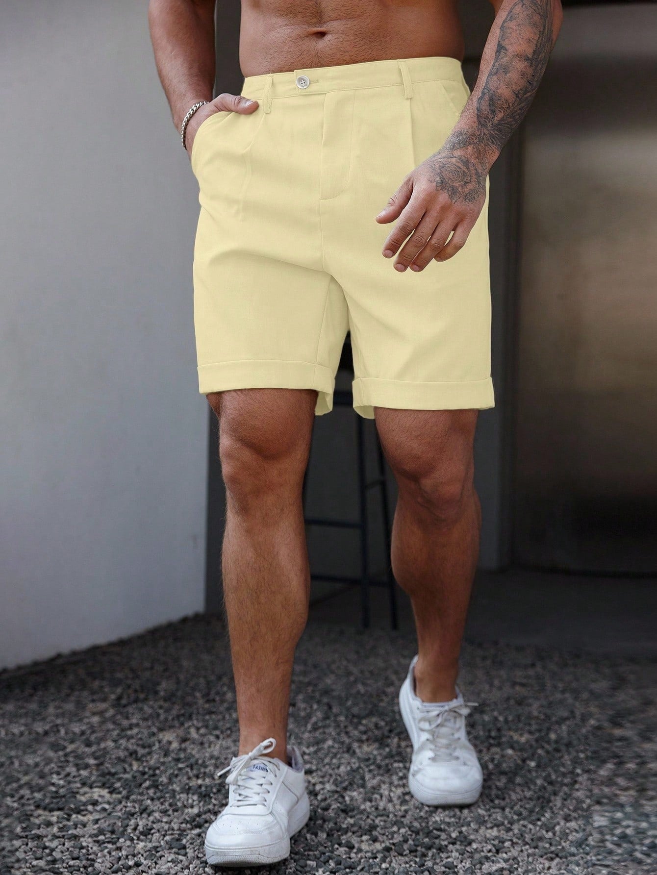 Bermuda Masculina Alfaiatada Com Barra Italiana Elegante Bermuda Masculina Alfaiatada Com Barra Italiana Elegante