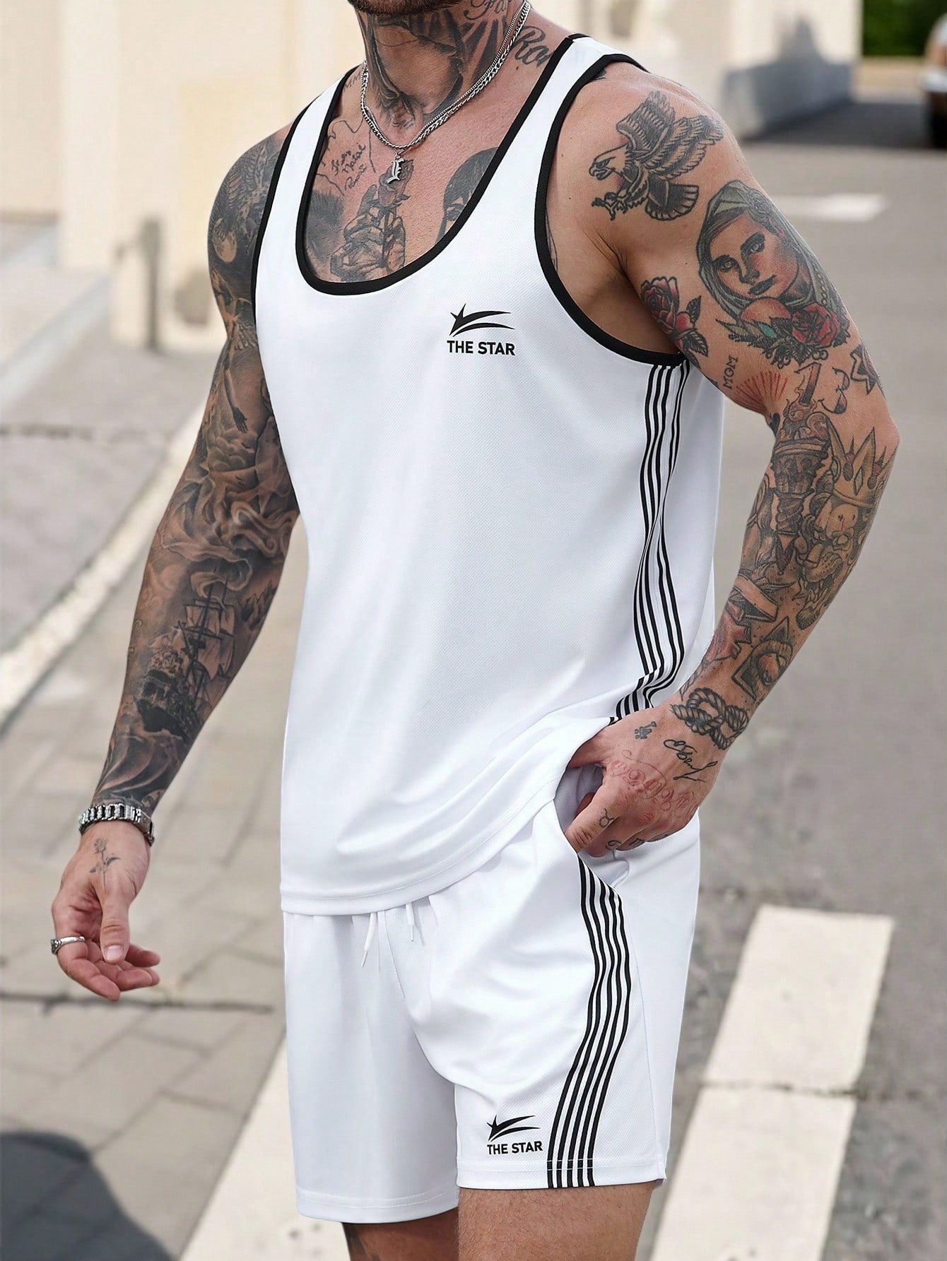 Conjunto Masculino Regata Esportiva Listrada E Shorts Cós Ajustável Conjunto Masculino Regata Esportiva Listrada E