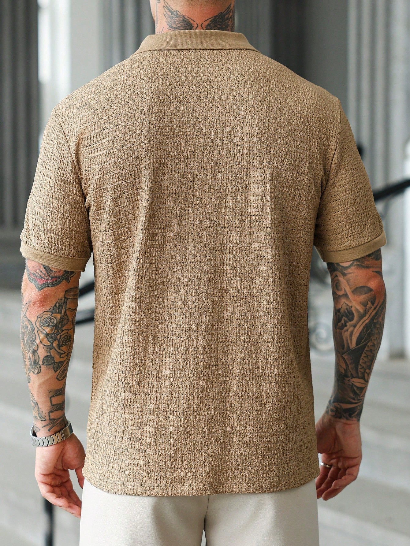 Camisa Polo Masculina Gola Aberta Textura Sofisticada Camisa Polo Masculina Gola Aberta Textura Sofisticada