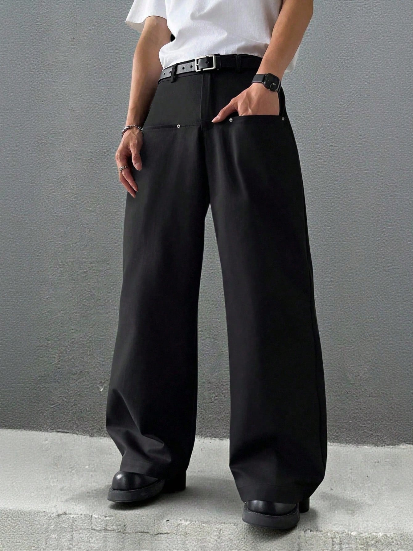 Calça Masculina Wide Leg Alfaiatada Com Caimento Elegante Calça Masculina Wide Leg Alfaiatada Com Caimento Elegante