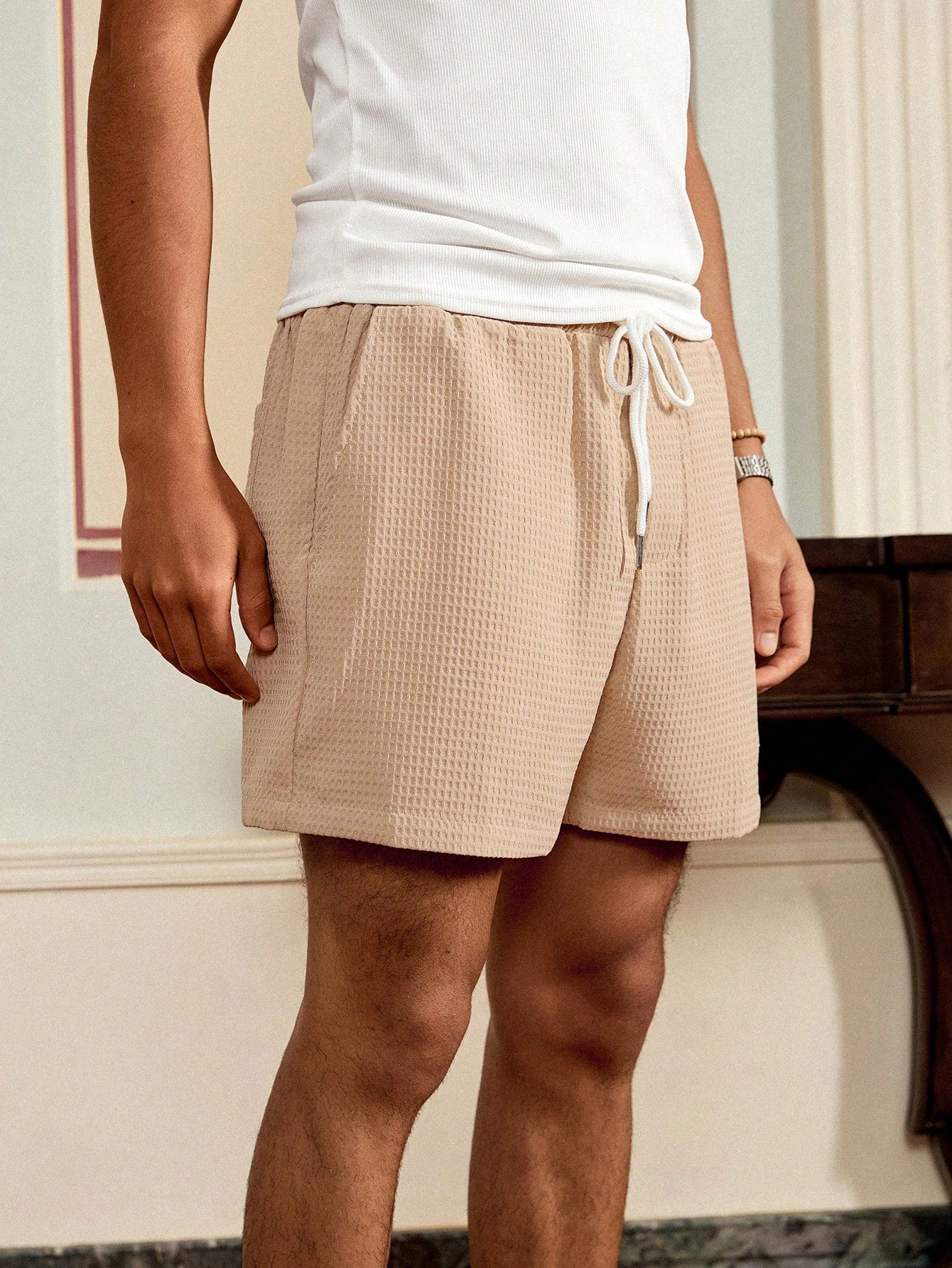 Shorts Masculino Casual Com Tecido Texturizado E Cordão Ajustável Shorts Masculino Casual Com Tecido Texturizado E