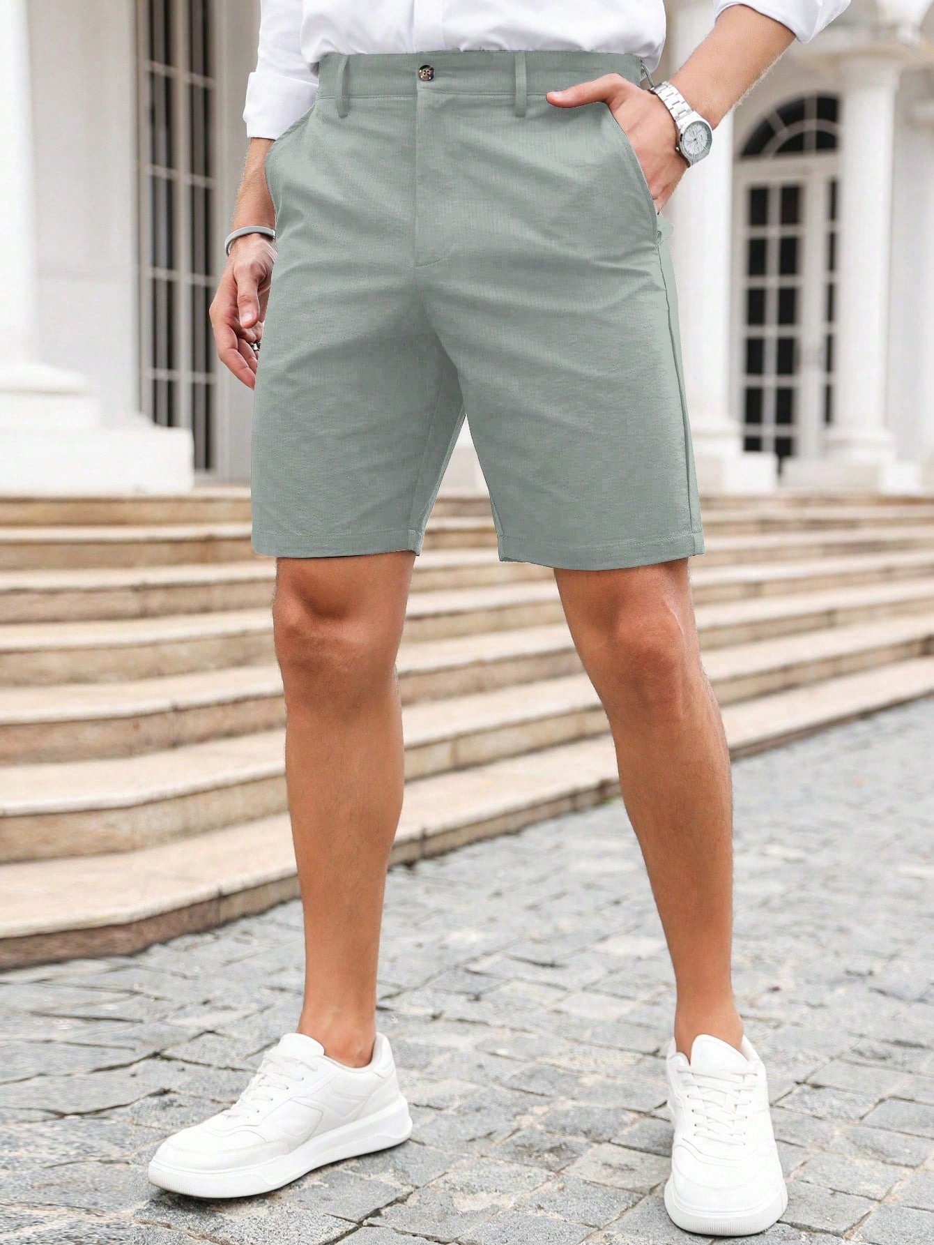Shorts Masculino Slim Fit Com Bolsos Laterais E Estilo Casual Shorts Masculino Slim Fit Com Bolsos Laterais E Estilo