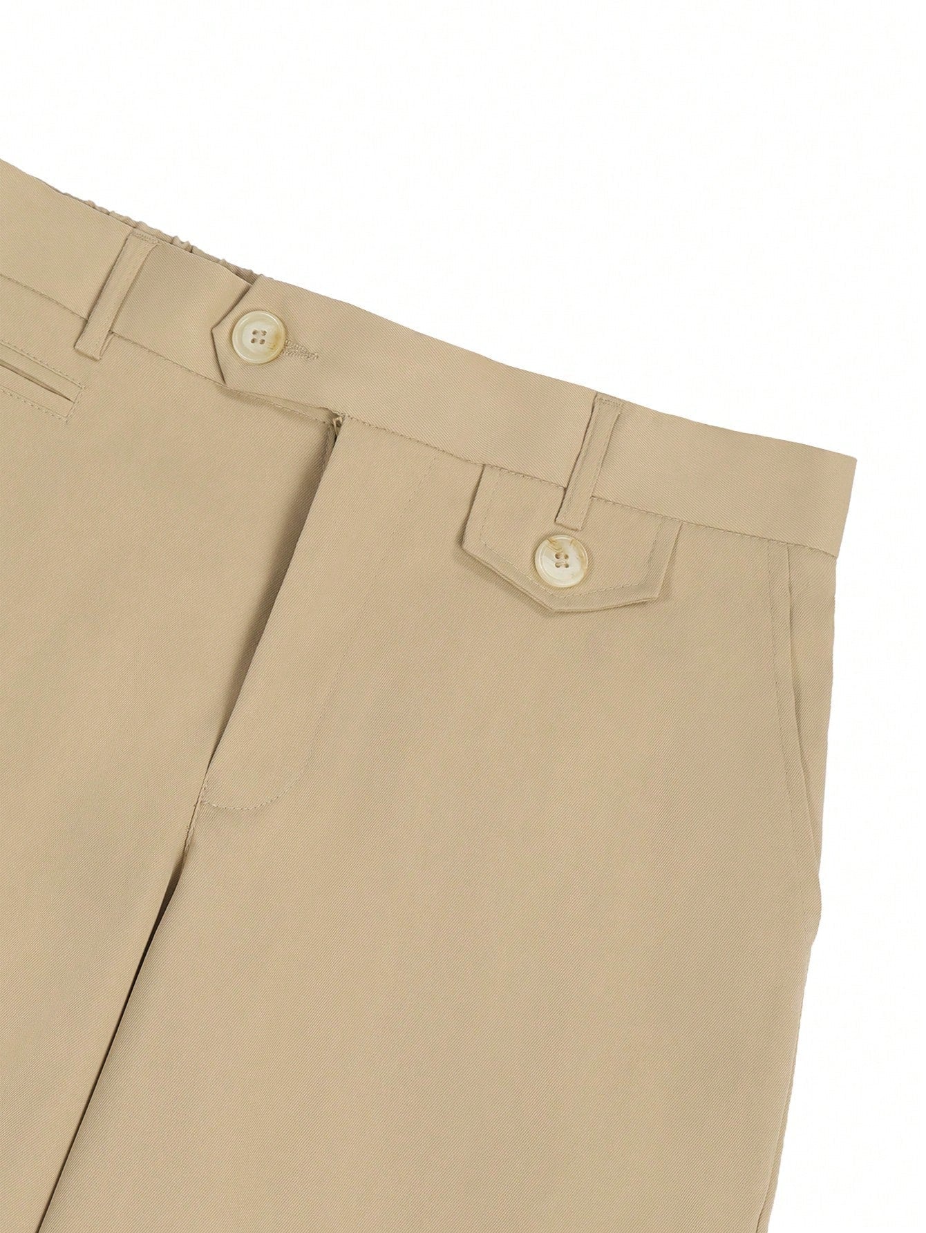 Bermuda Masculina Alfaiatada Com Botões Decorativos Bermuda Masculina Alfaiatada Com Botões Decorativos