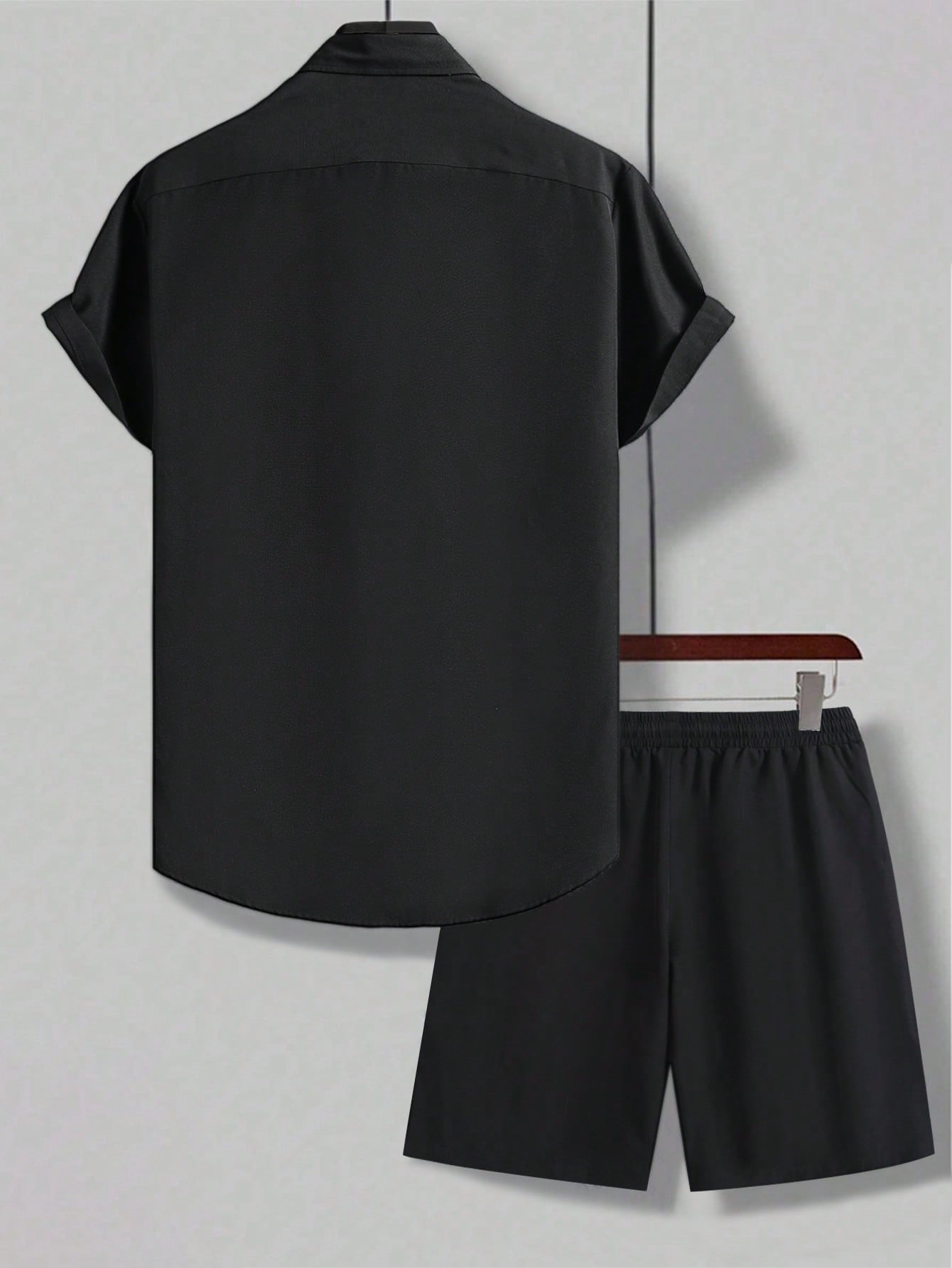 Conjunto Masculino Camisa Manga Curta E Bermuda Com Estampa Floral Conjunto Masculino Camisa Manga Curta E Bermuda Com