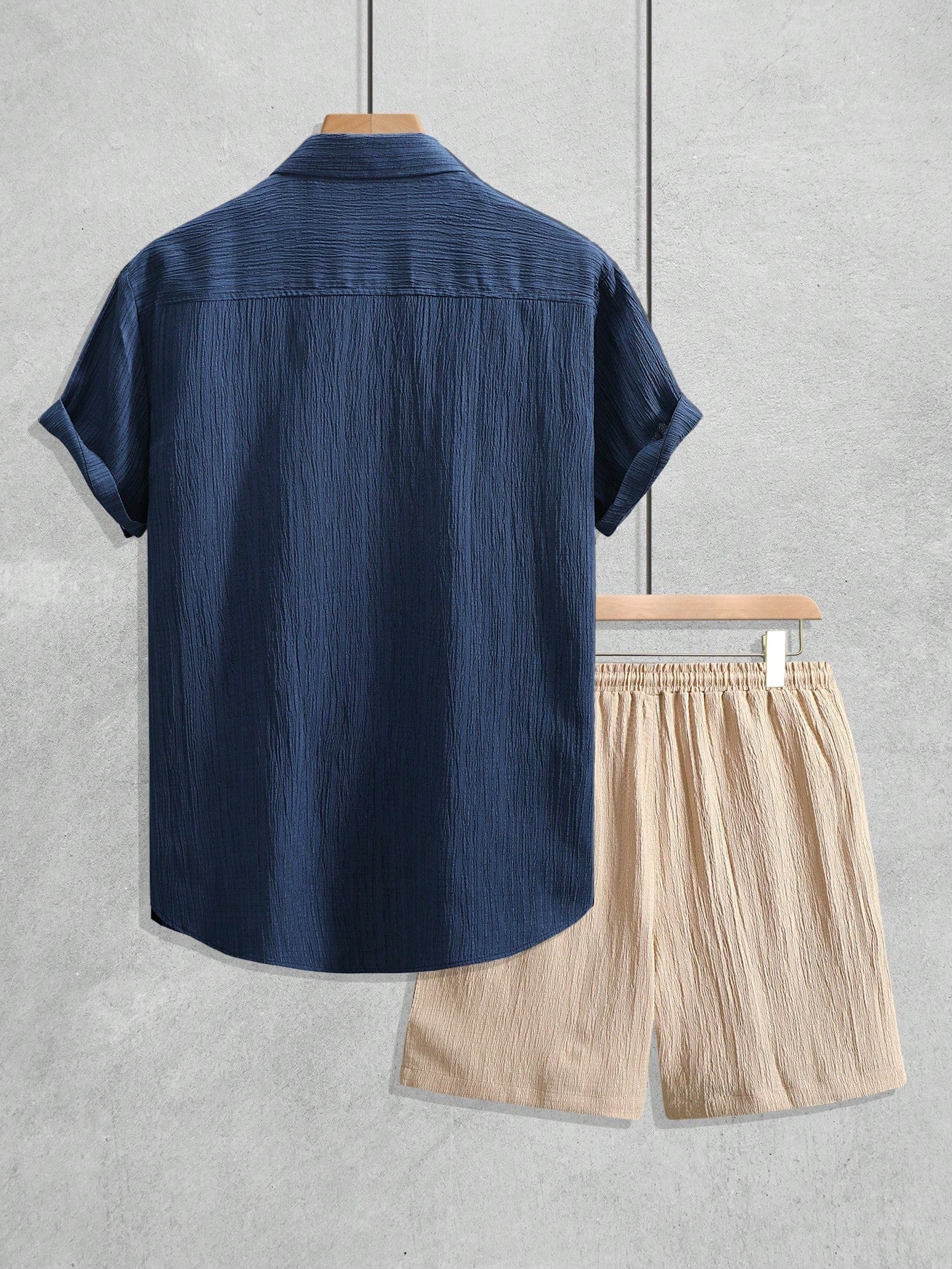 Conjunto Masculino Camisa Manga Curta E Shorts Confortáveis Conjunto Masculino Camisa Manga Curta E Shorts Confortáveis