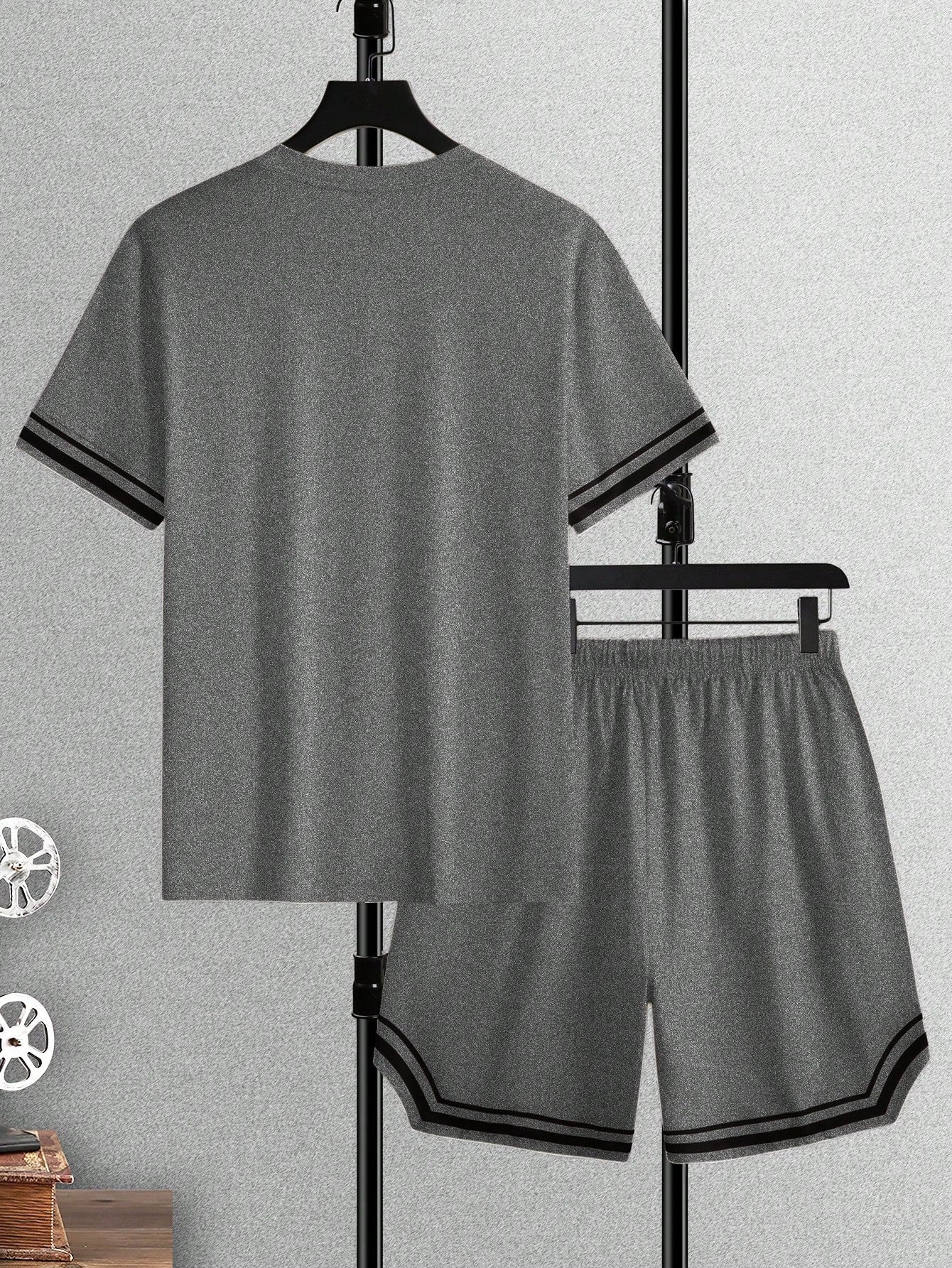 Conjunto Masculino Camiseta Manga Curta E Shorts Cós Ajustável Conjunto Masculino Camiseta Manga Curta E Shorts Cós