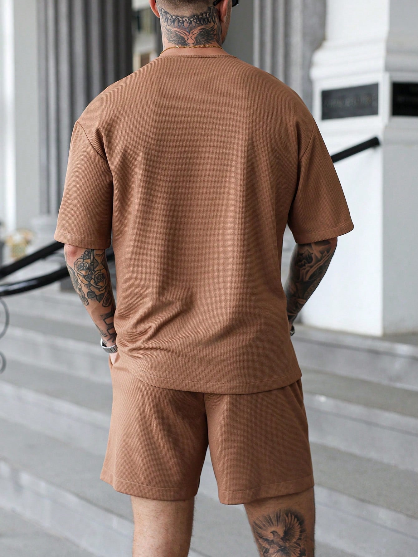 Conjunto Masculino Camisa Texturizada Manga Curta E Shorts Casuais Conjunto Masculino Camisa Texturizada Manga Curta E