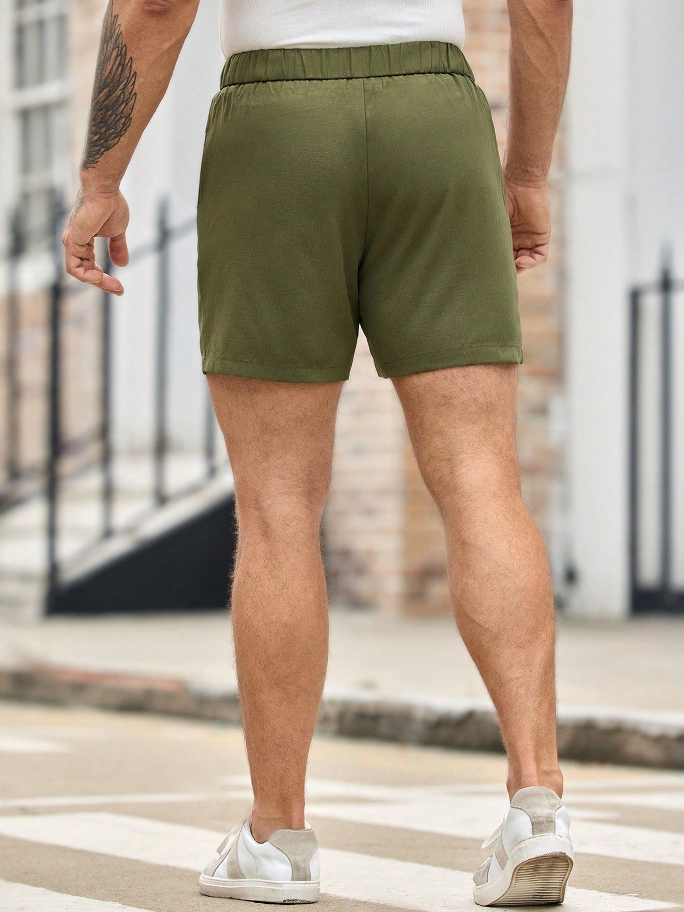 Shorts Masculino Woven Casual Com Cós Médio E Caimento Reto Shorts Masculino Woven Casual Com Cós Médio E Caimento Reto