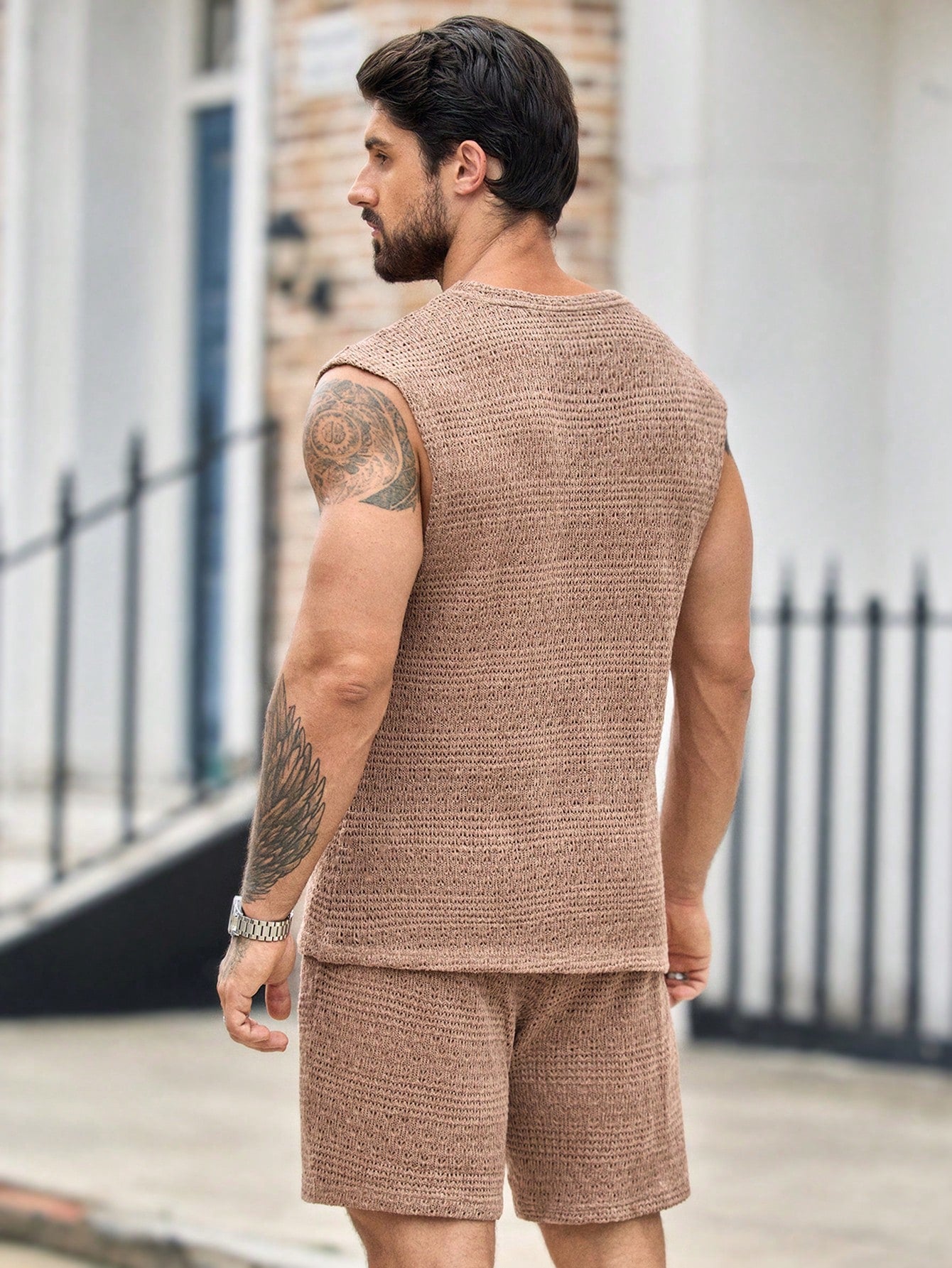 Conjunto Masculino Regata Com Patch E Shorts Ajustáveis Conjunto Masculino Regata Com Patch E Shorts Ajustáveis