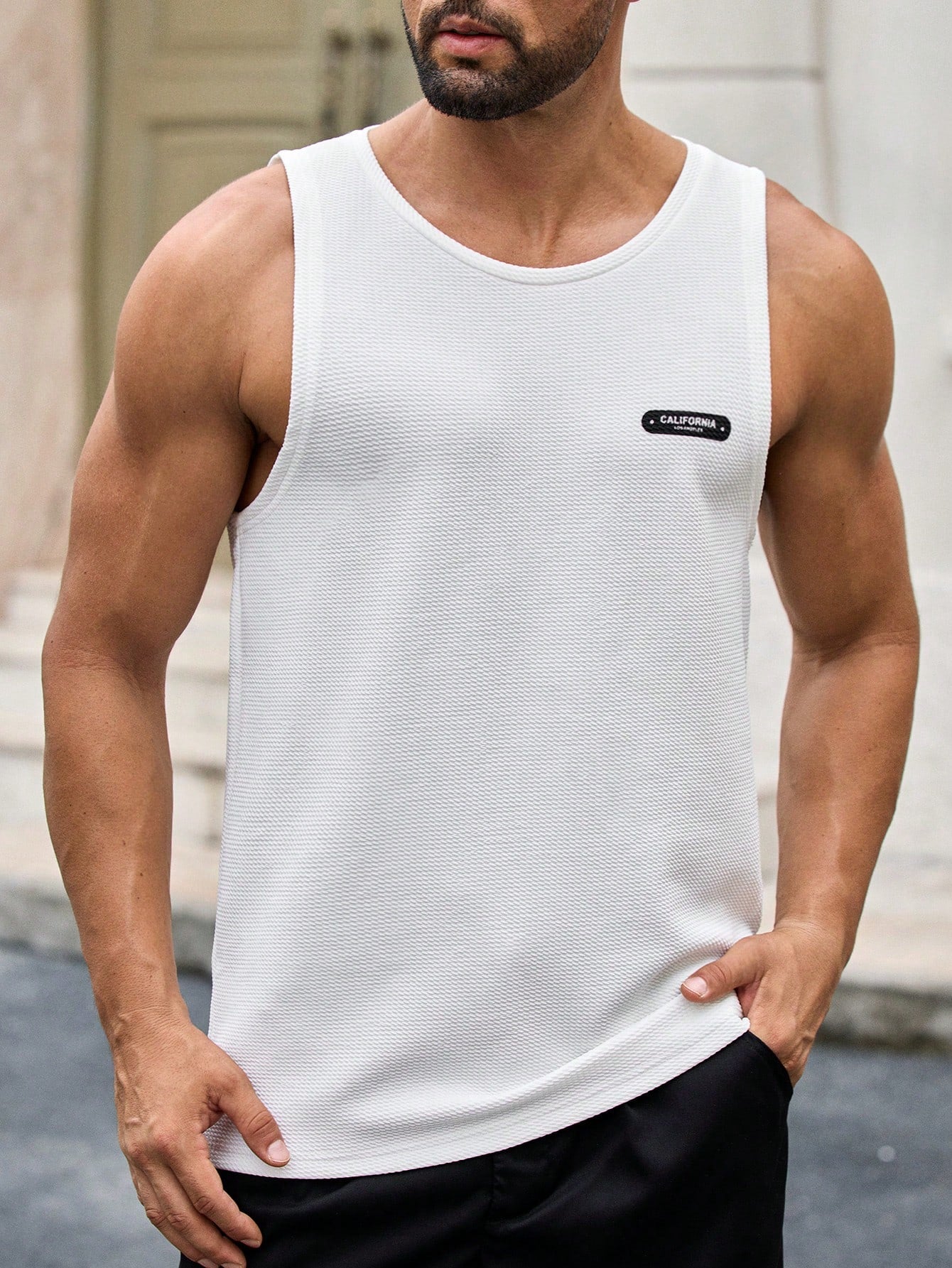 Camiseta Regata Masculina Casual Tricotada Patch Letra Branco / PP Camiseta Regata Masculina Casual Tricotada Patch