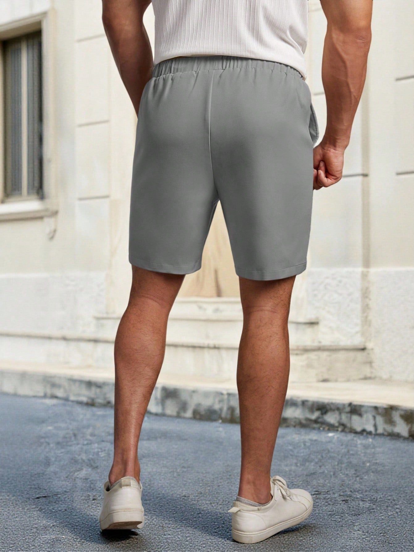 Shorts Masculino Casual Com Cós Elástico E Cordão Ajustável Shorts Masculino Casual Com Cós Elástico E Cordão Ajustável