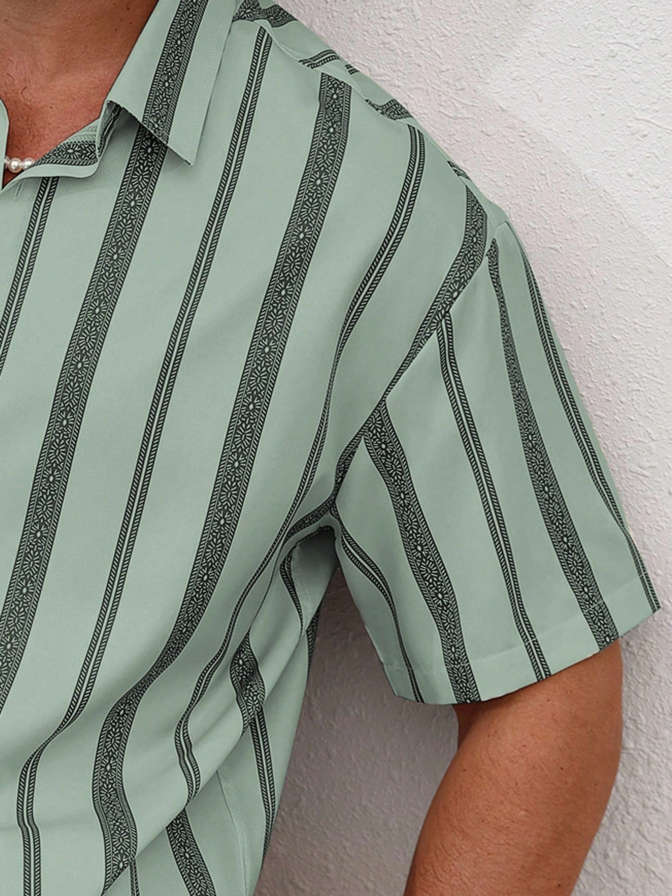 Conjunto Masculino Camisa Estampa Listrada E Shorts Casuais Conjunto Masculino Camisa Estampa Listrada E Shorts Casuais