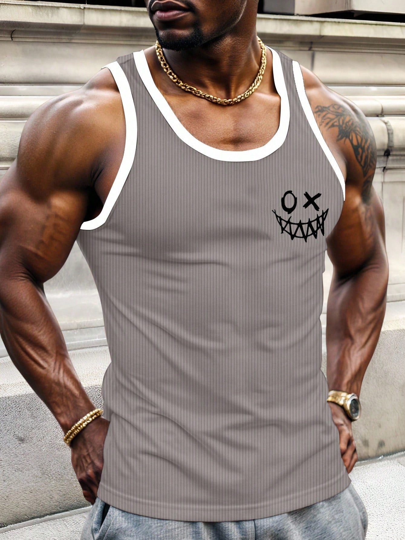 Camiseta Regata Masculina Estampa De Sorriso Gola Ajustada Camiseta Regata Masculina Estampa De Sorriso Gola Ajustada