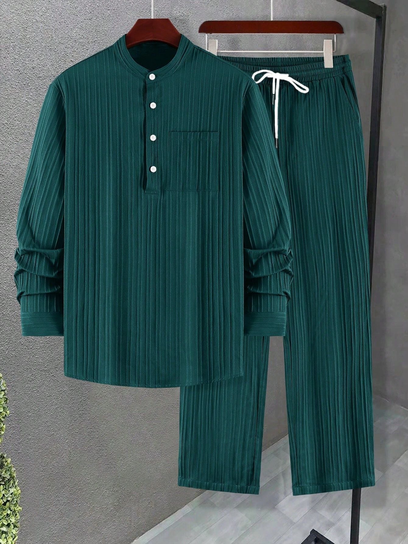 Conjunto Masculino Camisa Manga Longa E Calça Leve Ajustada Verde Escuro / PP Conjunto Masculino Camisa Manga Longa E