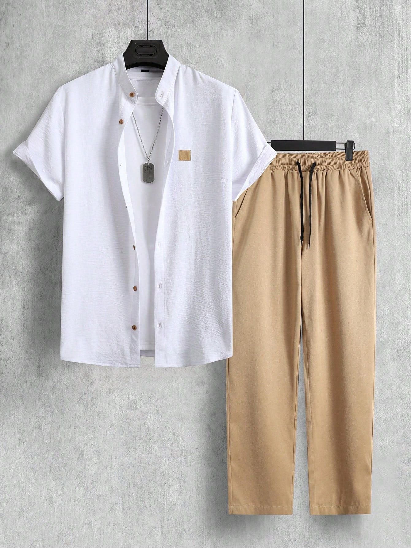 Conjunto Masculino Camisa Lisa E Calça Com Patch Decorativo Conjunto Masculino Camisa Lisa E Calça Com Patch Decorativo