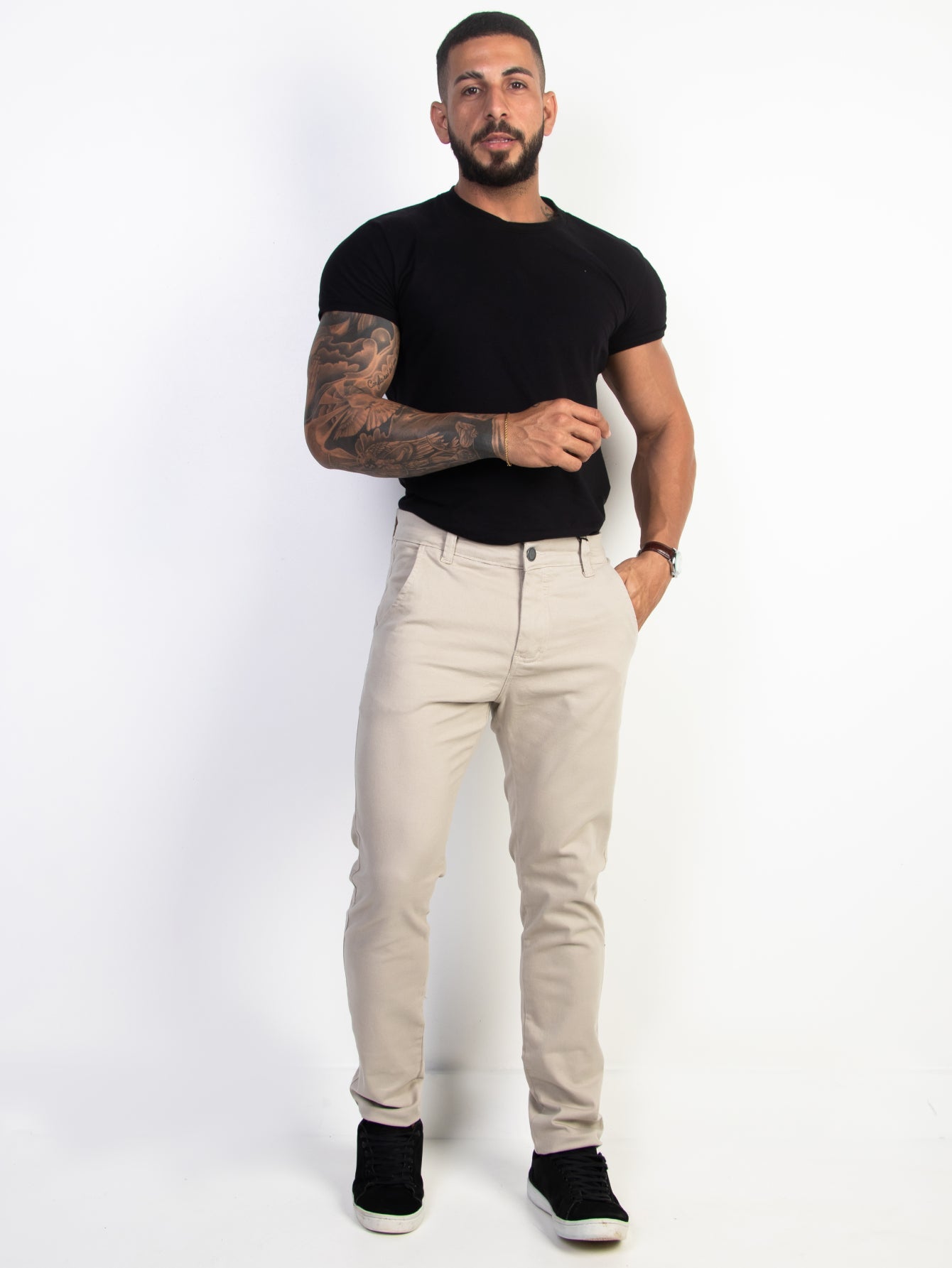 Calça Masculina Jeans Slim Fit Costura Contrastante E Lavagem Atual Calça Masculina Jeans Slim Fit Costura Contrastante