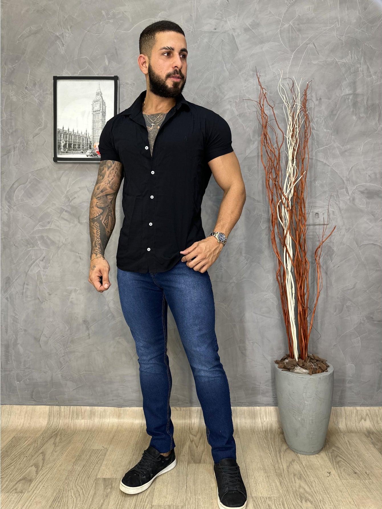 Calça Masculina Jeans Slim Fit Com Lavagem Clara E Estilo Urbano Lavagem Média / PP Calça Masculina Jeans Slim Fit