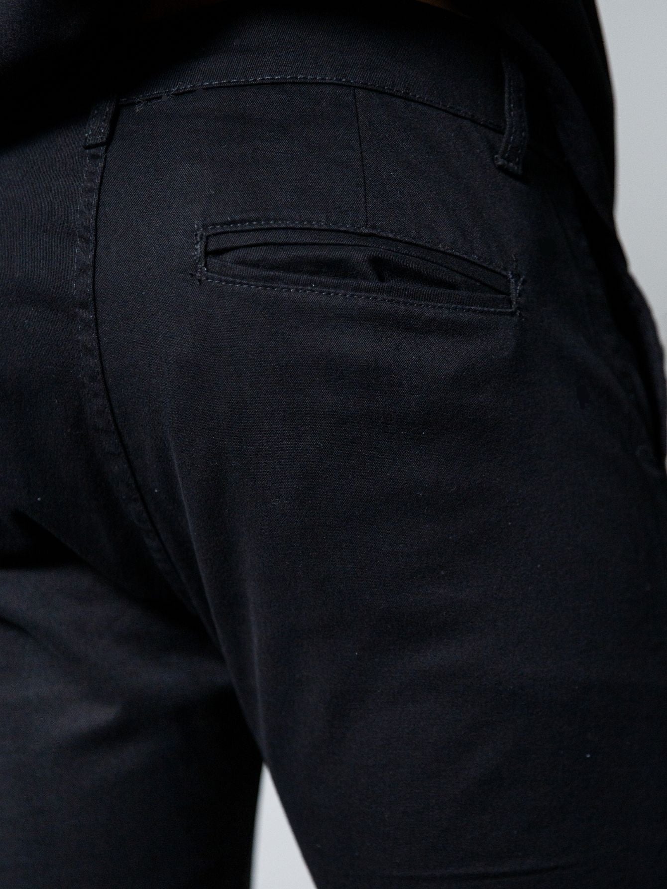 Calça Masculina Jeans Slim Fit Com Design Moderno E Ajuste Perfeito Calça Masculina Jeans Slim Fit Com Design Moderno E