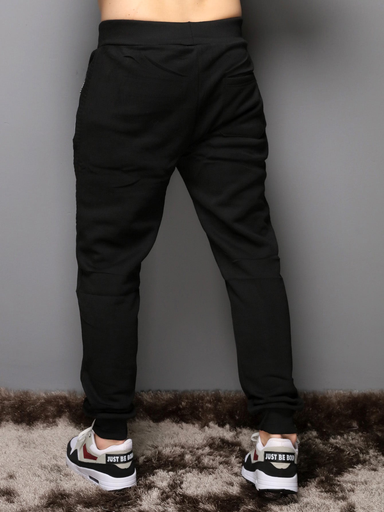 Calça Masculina Jogger Com Zíper Lateral E Estilo Casual Calça Masculina Jogger Com Zíper Lateral E Estilo Casual