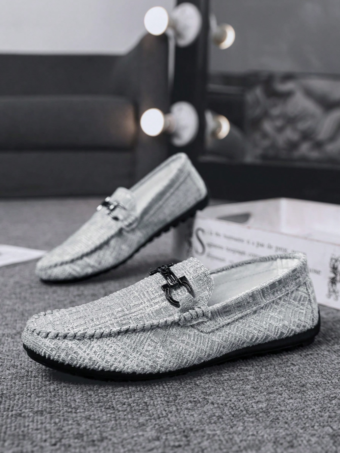Mocassim Masculino Texturizado Elegante Com Detalhe Metálico Cinza / 36 Mocassim Masculino Texturizado Elegante Com