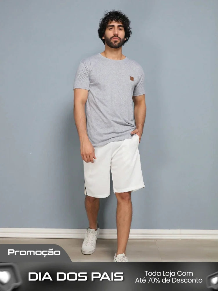 Bermuda Masculina Com Listras Laterais E Estilo Esportivo Bermuda Masculina Com Listras Laterais E Estilo Esportivo