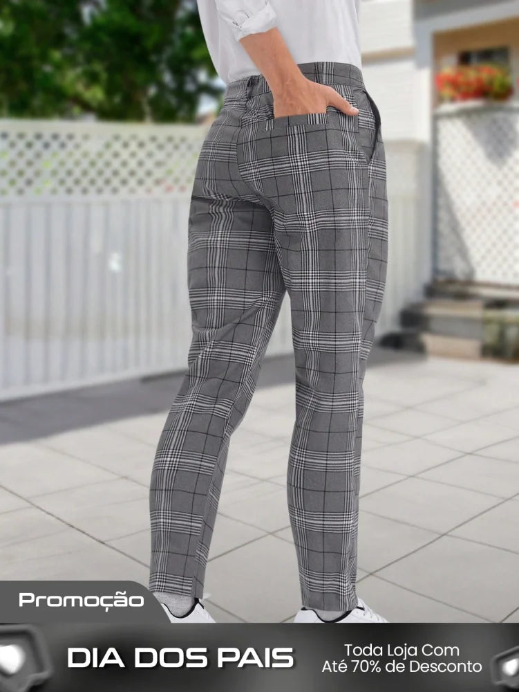 Calça Masculina Alfaiataria Slim Fit Com Estampa Xadrez Tradicional Calça Masculina Alfaiataria Slim Fit Com Estampa