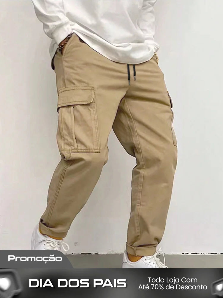 Calça Masculina Cargo Com Bolsos Laterais E Punho Ajustável Calça Masculina Cargo Com Bolsos Laterais E Punho Ajustável