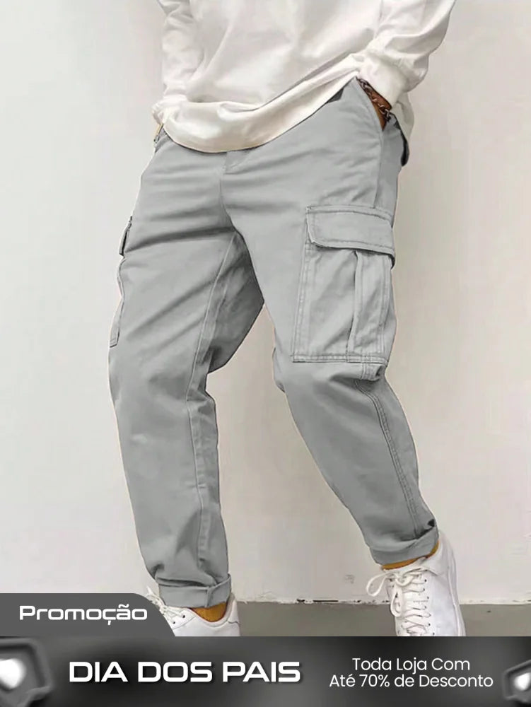 Calça Masculina Cargo Com Bolsos Laterais E Punho Ajustável Calça Masculina Cargo Com Bolsos Laterais E Punho Ajustável