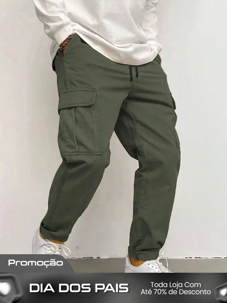 Calça Masculina Cargo Com Bolsos Laterais E Punho Ajustável Calça Masculina Cargo Com Bolsos Laterais E Punho Ajustável