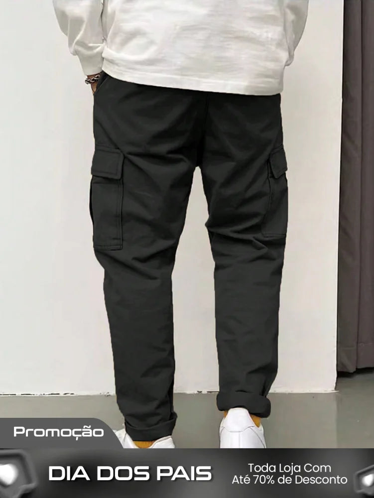 Calça Masculina Cargo Com Bolsos Laterais E Punho Ajustável Calça Masculina Cargo Com Bolsos Laterais E Punho Ajustável