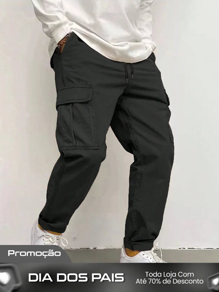 Calça Masculina Cargo Com Bolsos Laterais E Punho Ajustável Calça Masculina Cargo Com Bolsos Laterais E Punho Ajustável