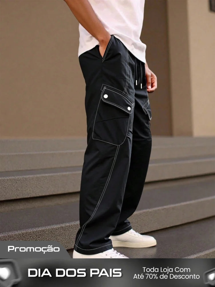 Calça Masculina Cargo Com Costura Marcada E Bolsos Frontais Calça Masculina Cargo Com Costura Marcada E Bolsos Frontais