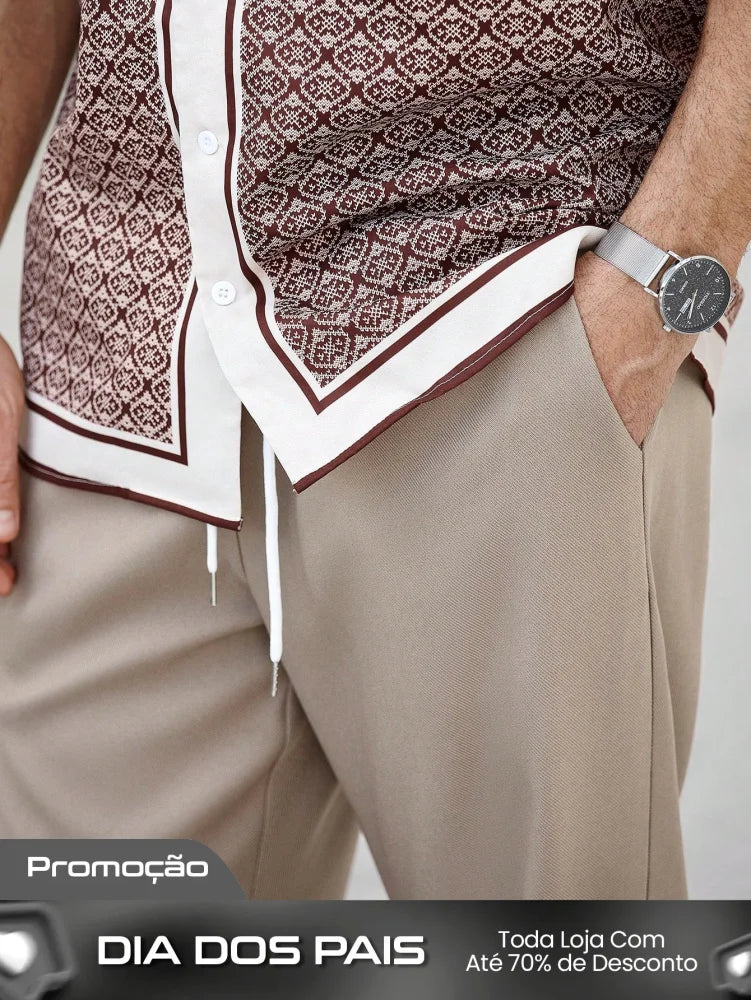 Conjunto Masculino Camisa Contrastante Estampada E Calça Lisa Conjunto Masculino Camisa Contrastante Estampada E Calça