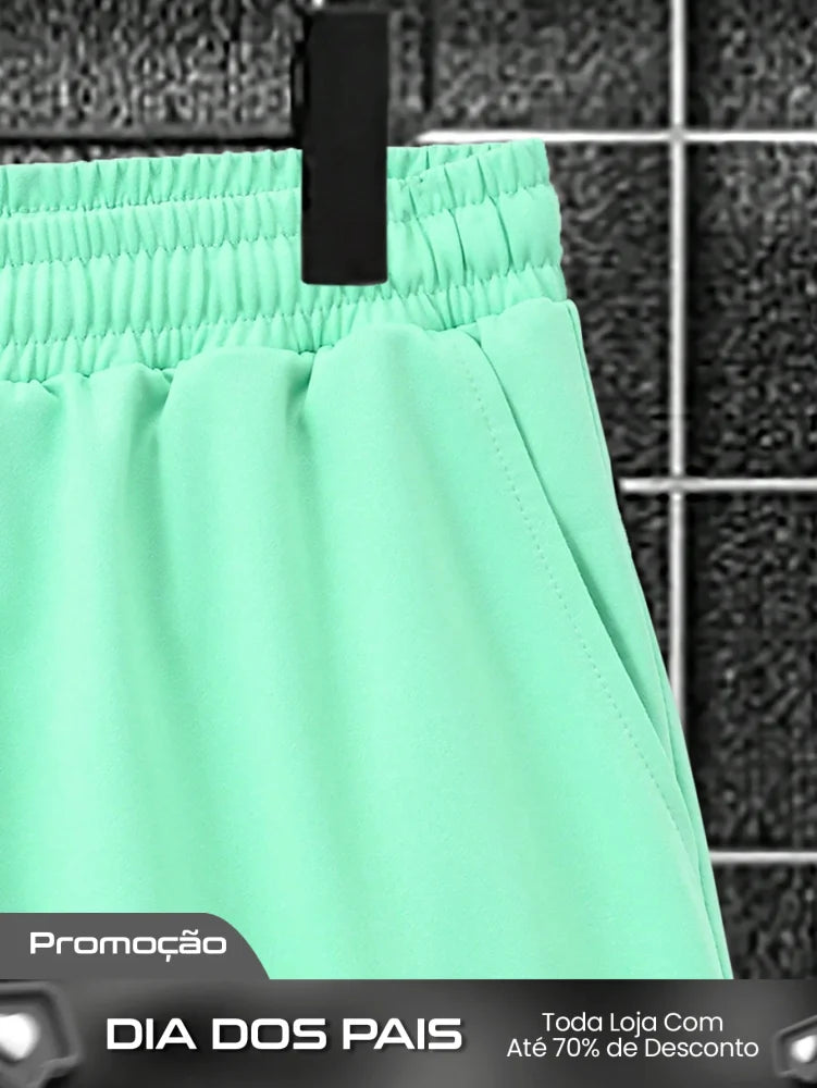 Conjunto Masculino Camiseta Ombro Caído E Shorts Estilo Solto Conjunto Masculino Camiseta Ombro Caído E Shorts Estilo