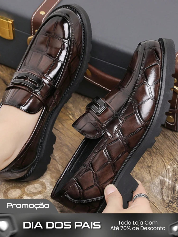 Sapato Masculino Loafer Croco Envernizado Solado Tratorado Sapato Masculino Loafer Croco Envernizado Solado Tratorado