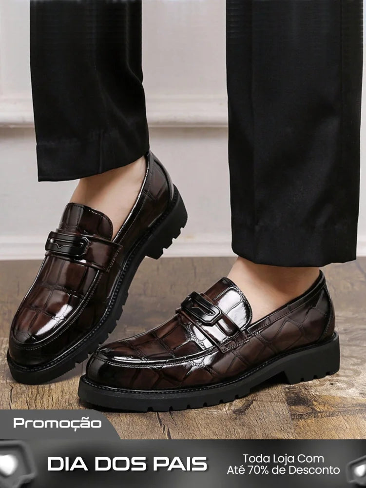 Sapato Masculino Loafer Croco Envernizado Solado Tratorado Sapato Masculino Loafer Croco Envernizado Solado Tratorado