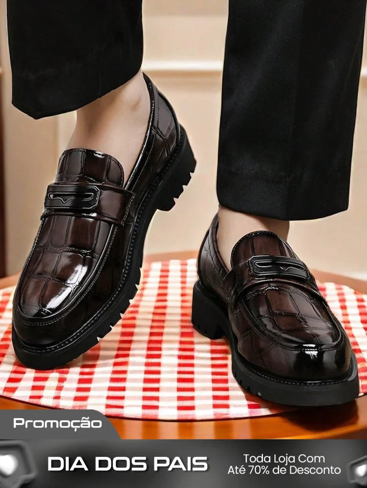 Sapato Masculino Loafer Croco Envernizado Solado Tratorado Sapato Masculino Loafer Croco Envernizado Solado Tratorado