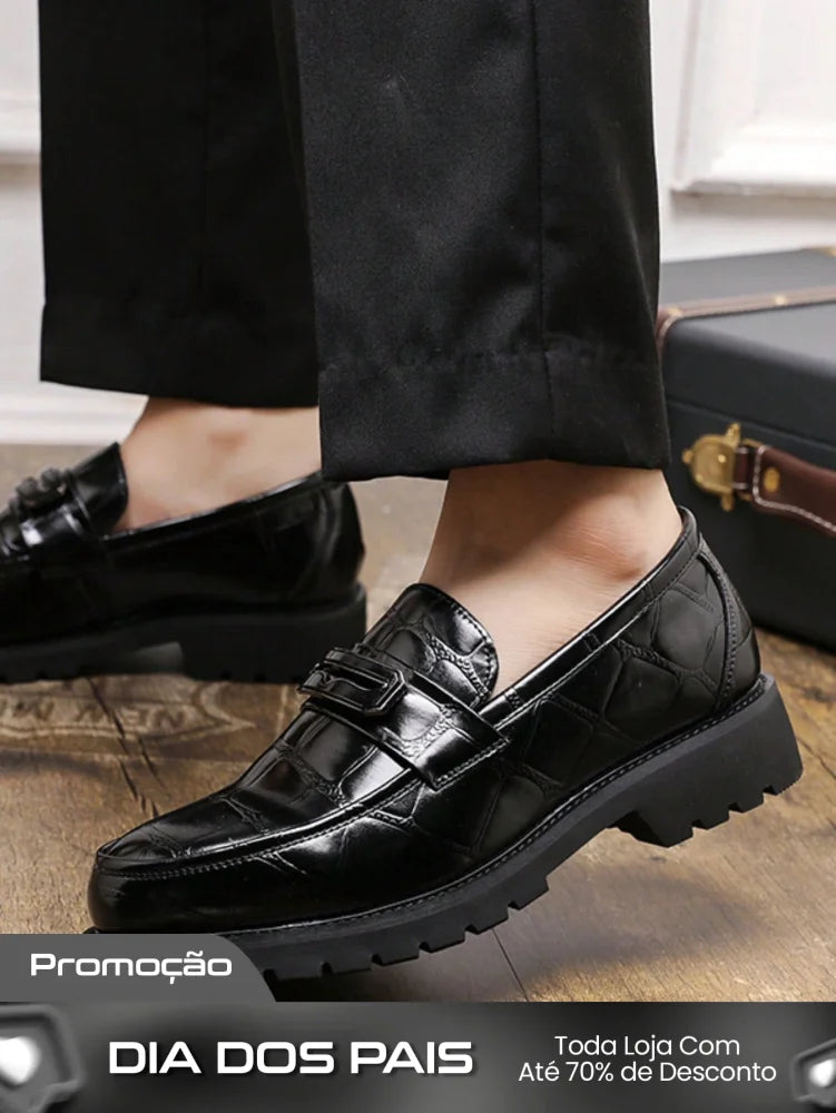 Sapato Masculino Loafer Croco Envernizado Solado Tratorado Sapato Masculino Loafer Croco Envernizado Solado Tratorado